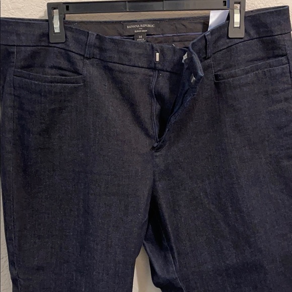 Sloan Crop - Picture 2 of 3